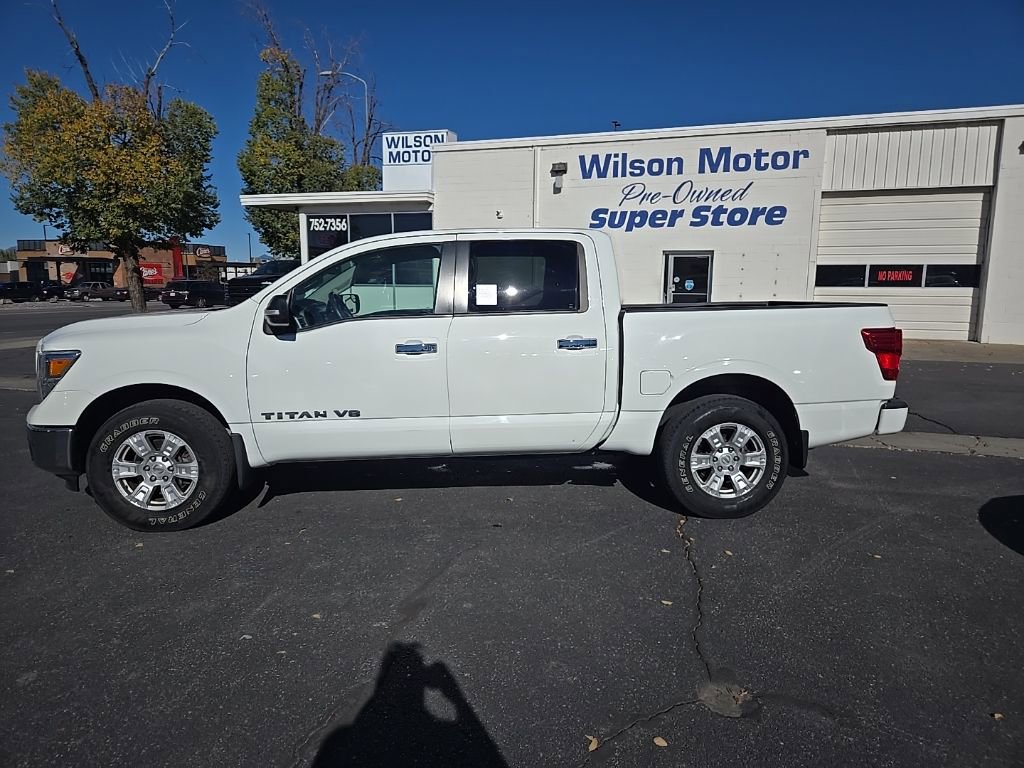 Used 2019 Nissan Titan SV w/ SV Convenience Package image 8