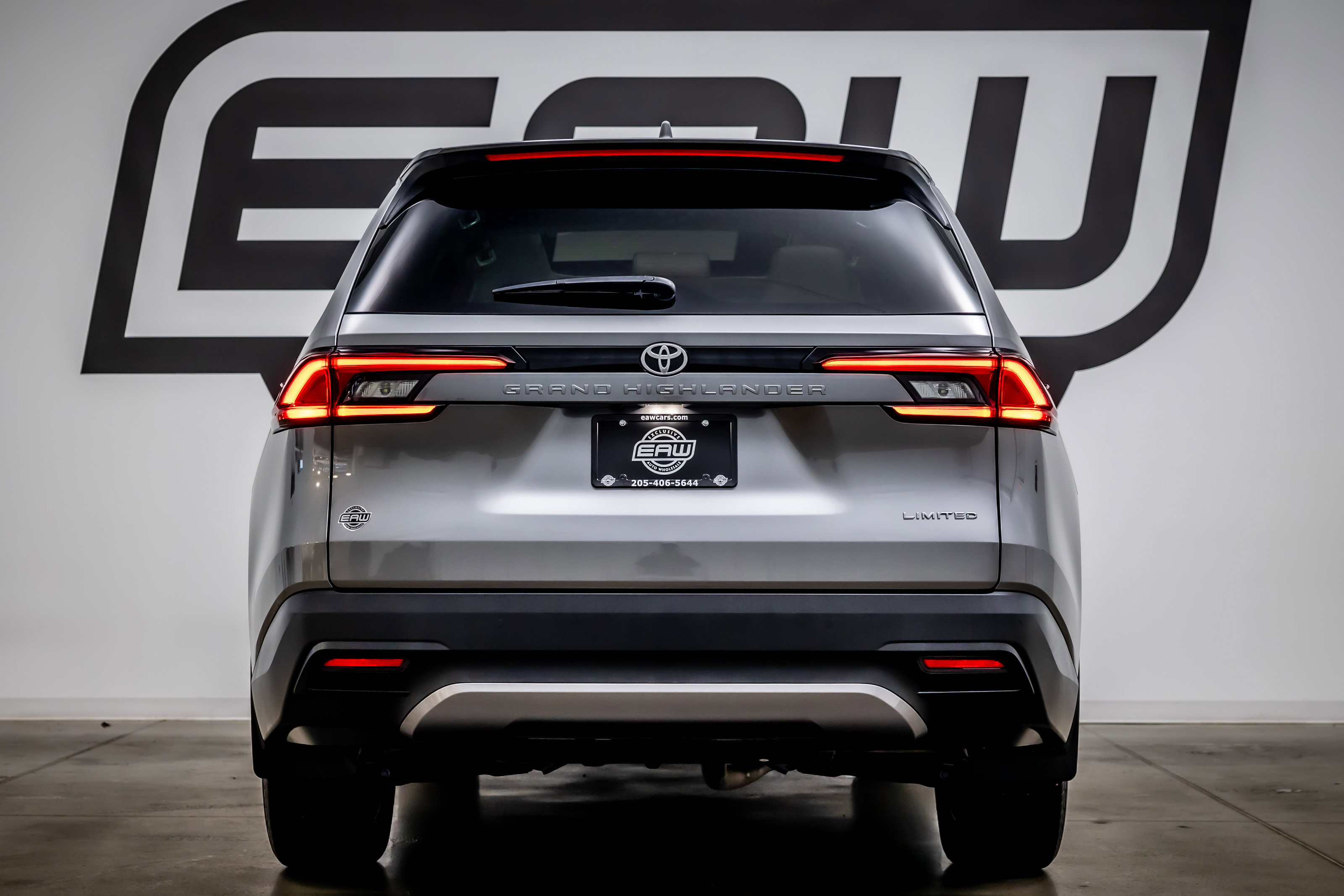 Used 2025 Toyota Grand Highlander FWD image 10