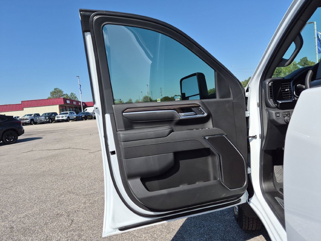 New 2026 Chevrolet Silverado 3500 LT w/ All Star Edition AWD/4WD image 12
