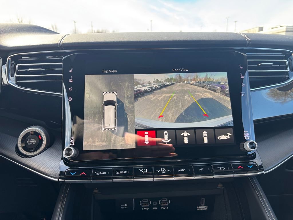 New 2026 Jeep Grand Wagoneer Summit w/ Premium Group III image 18