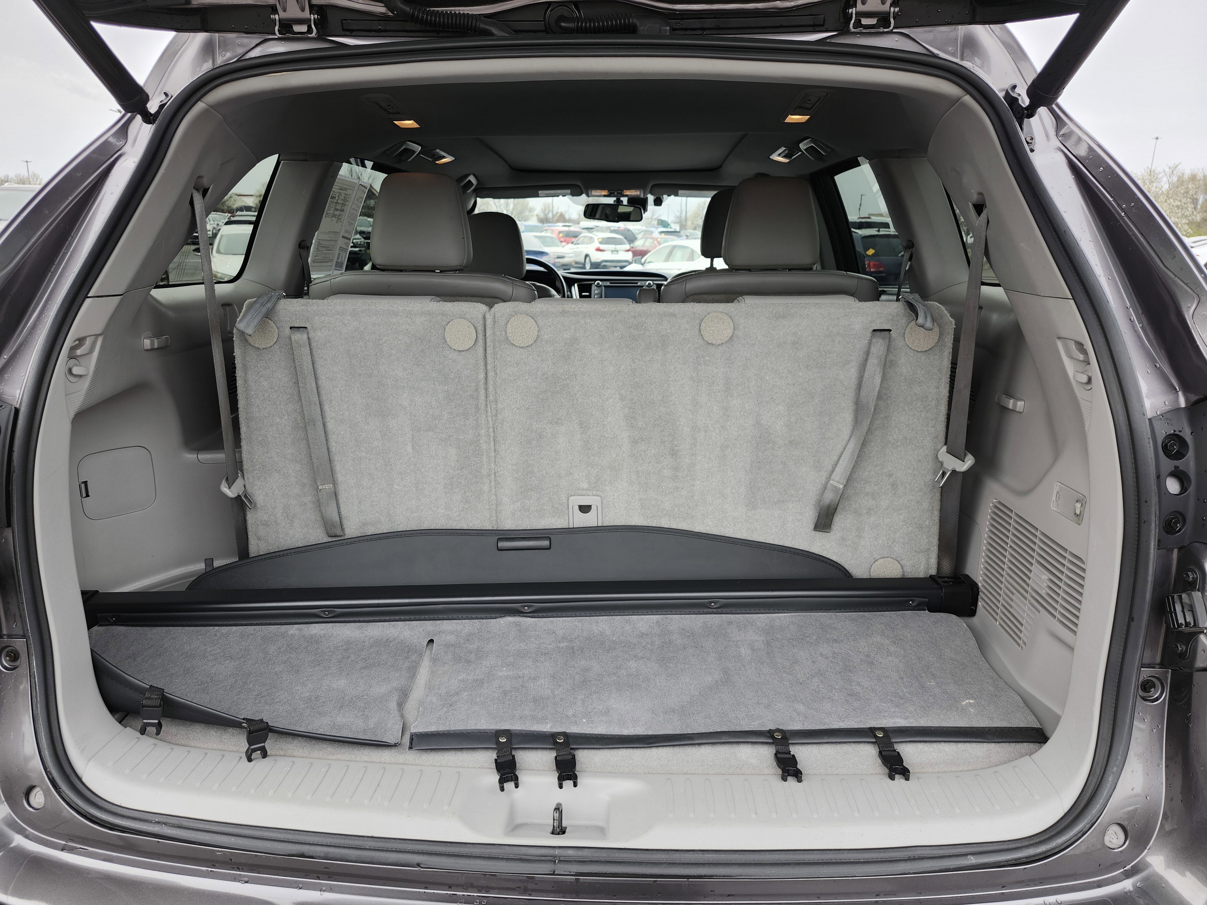 Used 2016 Toyota Highlander Limited image 24