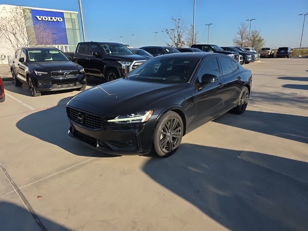 Used 2022 Volvo S60 T8 R-Design w/ Advanced Package image 7