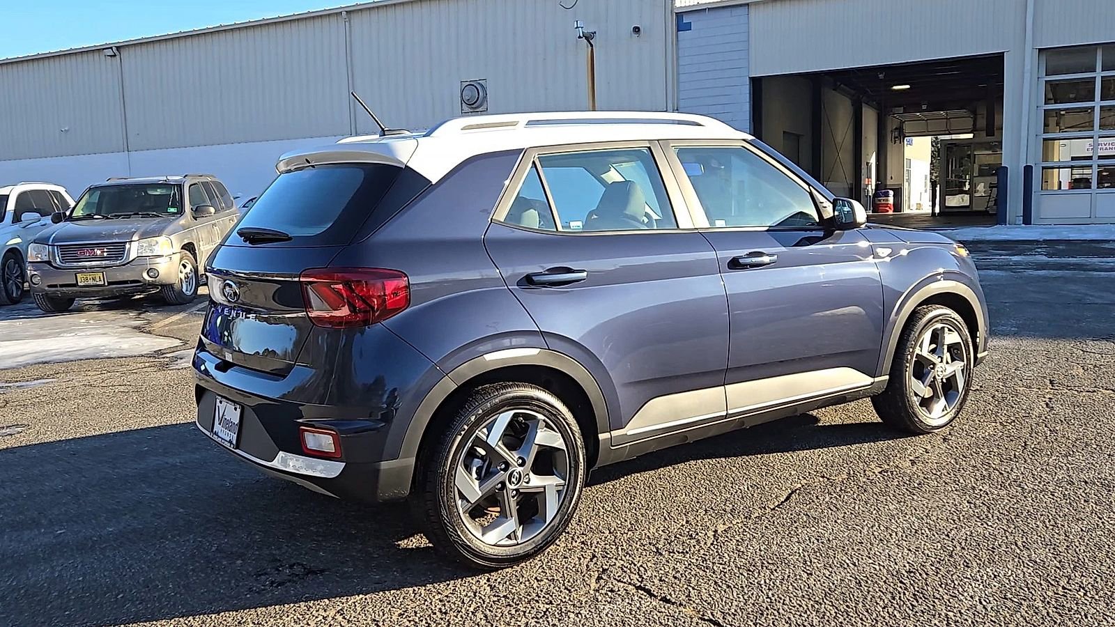 Certified 2025 Hyundai Venue Limited image 8