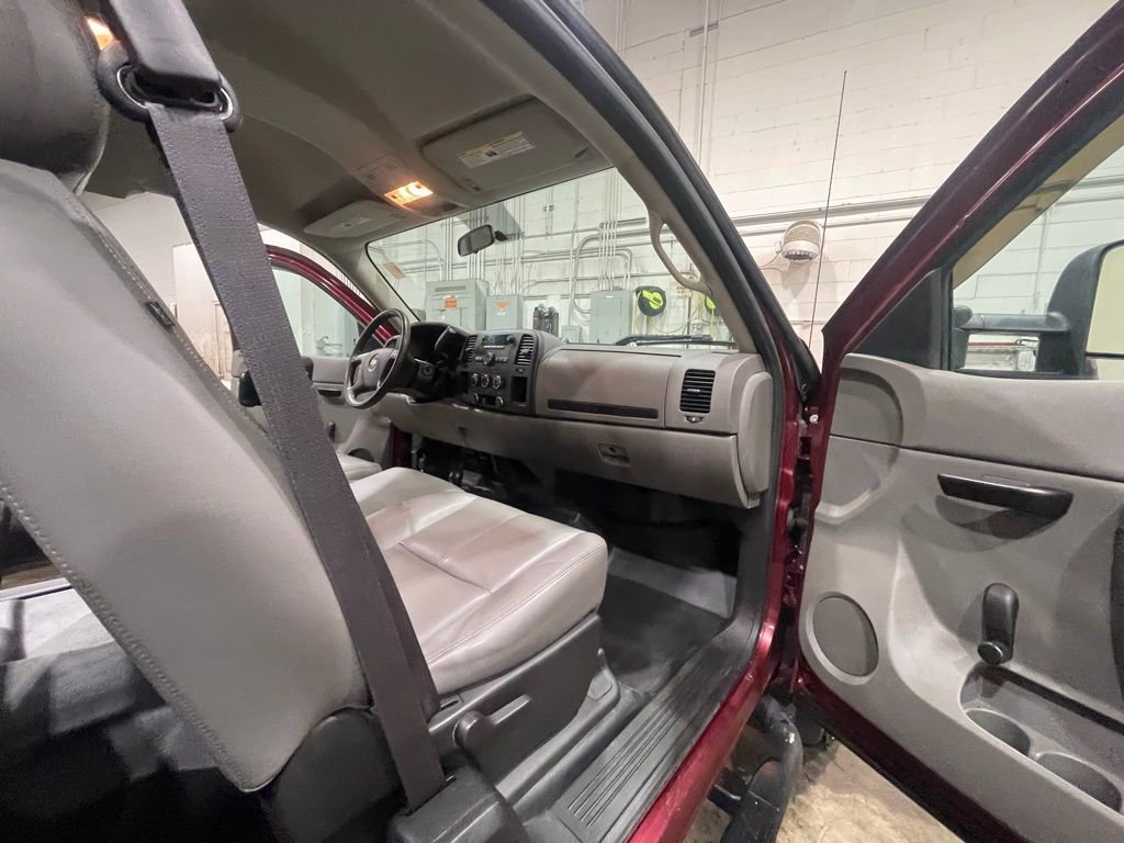 Used 2013 Chevrolet Silverado 1500 W/T image 10
