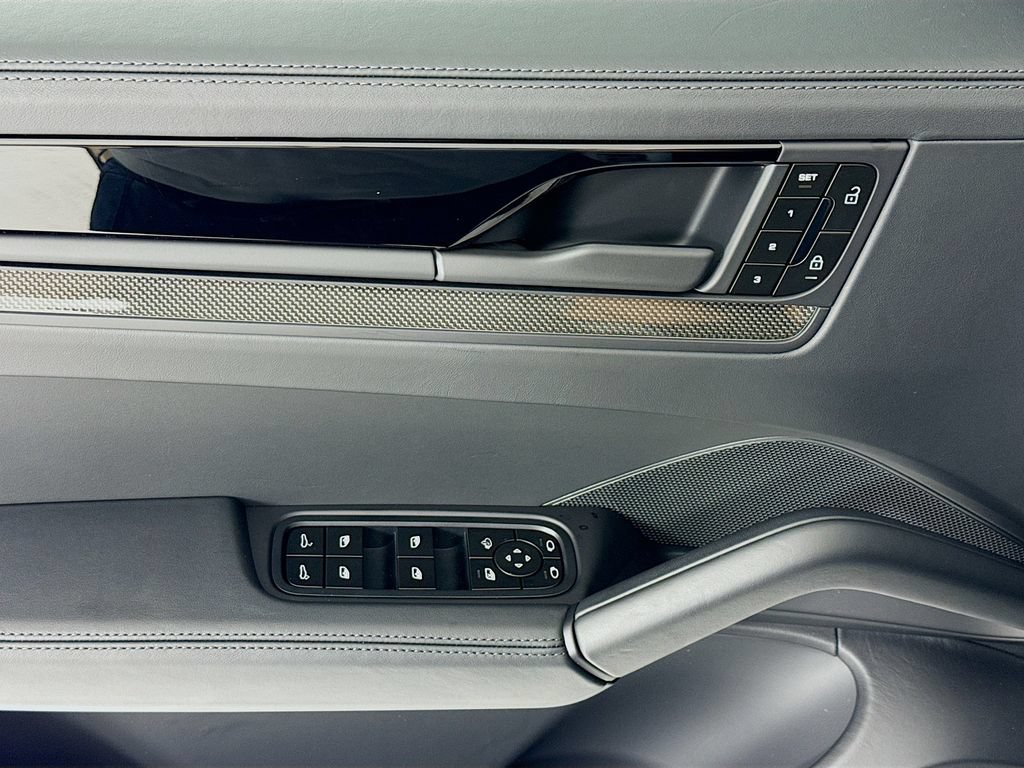 New 2026 Porsche Cayenne Turbo GT AWD/4WD image 11
