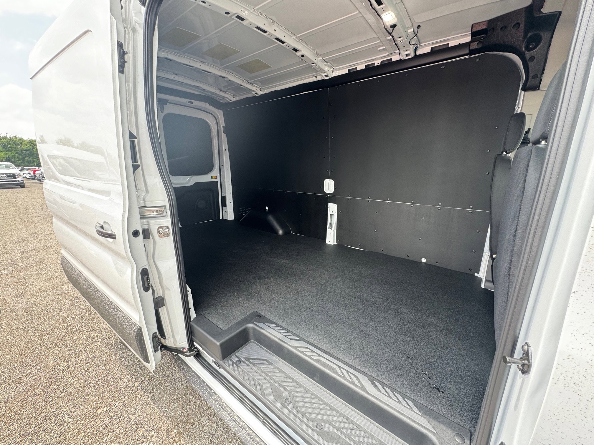 New 2025 Ford Transit 250 148 Medium Roof Extended AWD image 6