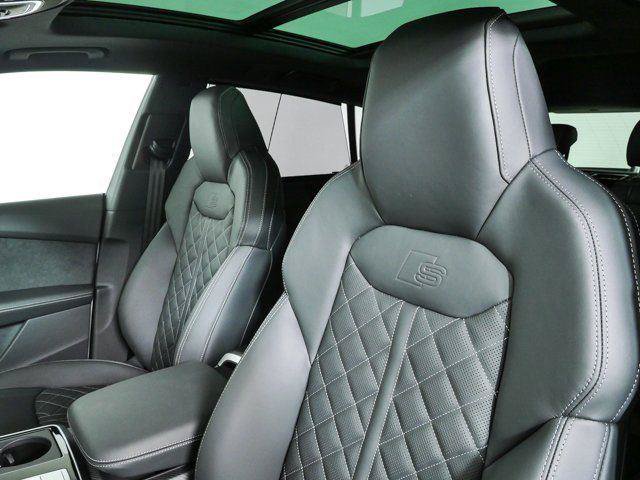 New 2026 Audi SQ8 Prestige AWD/4WD image 6