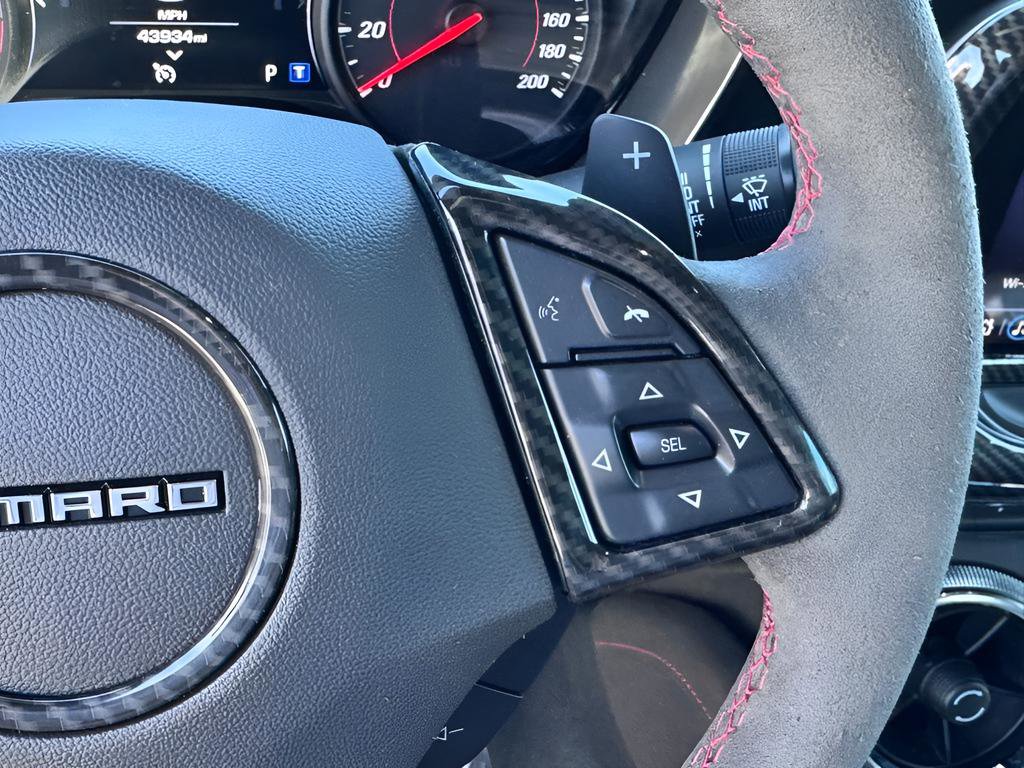 Used 2020 Chevrolet Camaro ZL1 RWD image 21