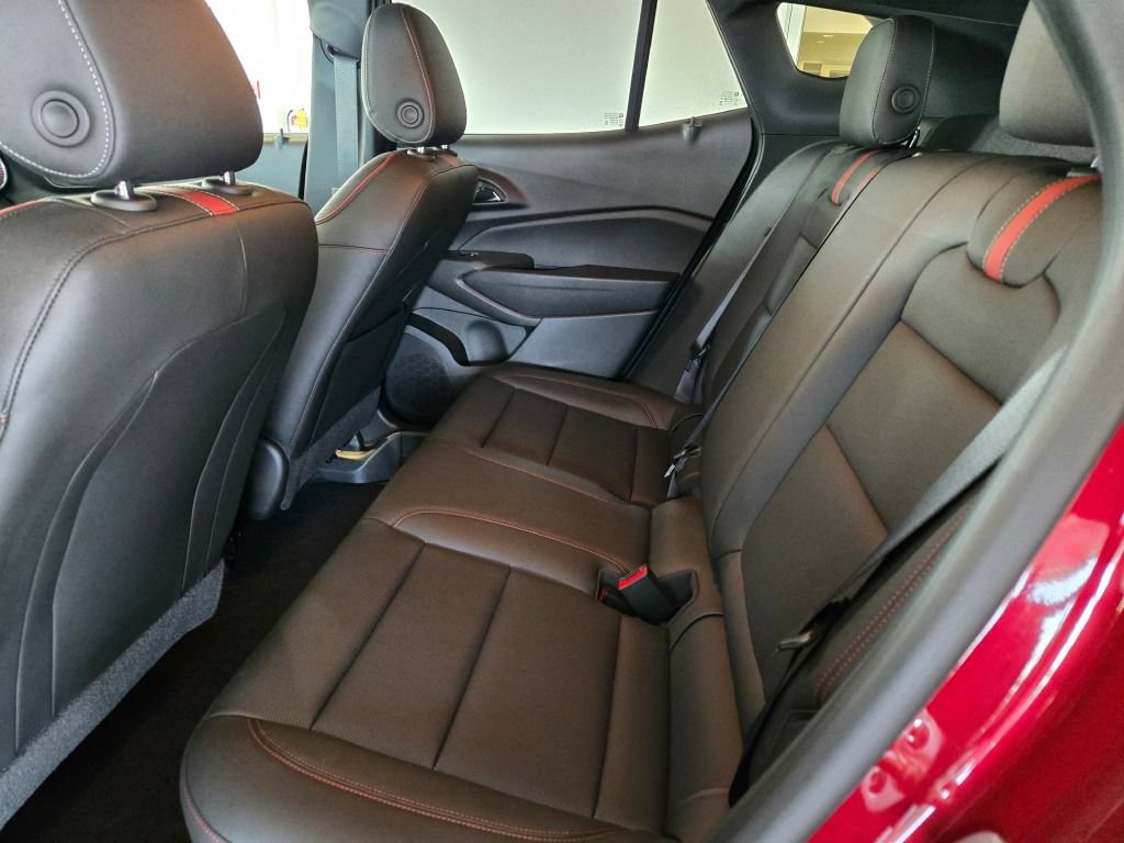 Certified 2024 Chevrolet Trax RS w/ Driver Confidence Package FWD image 16