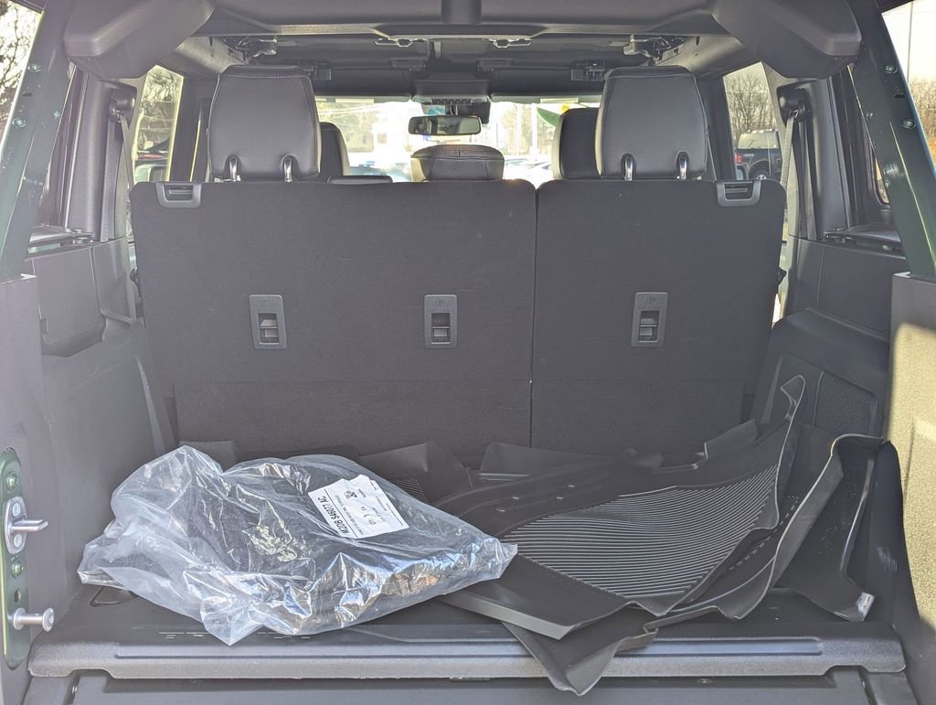 Used 2024 Ford Bronco Everglades image 26
