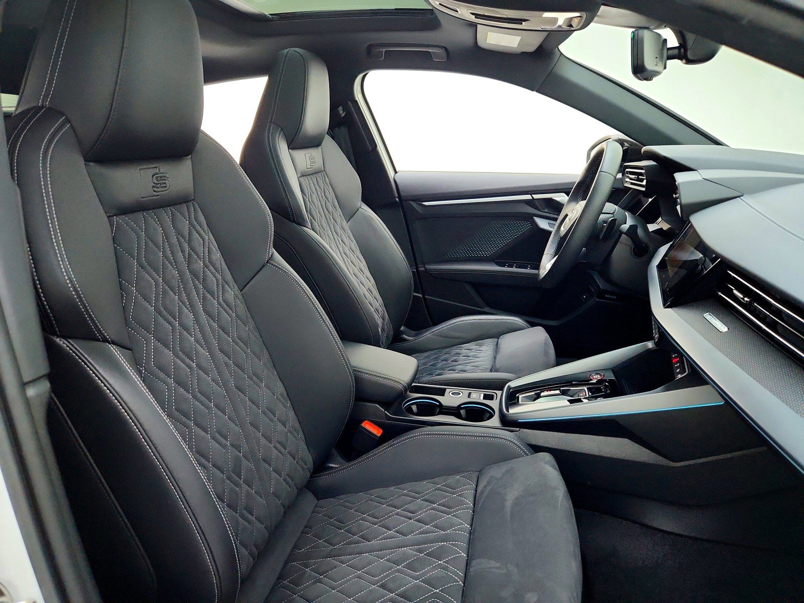 Used 2025 Audi S3 Premium Plus image 25