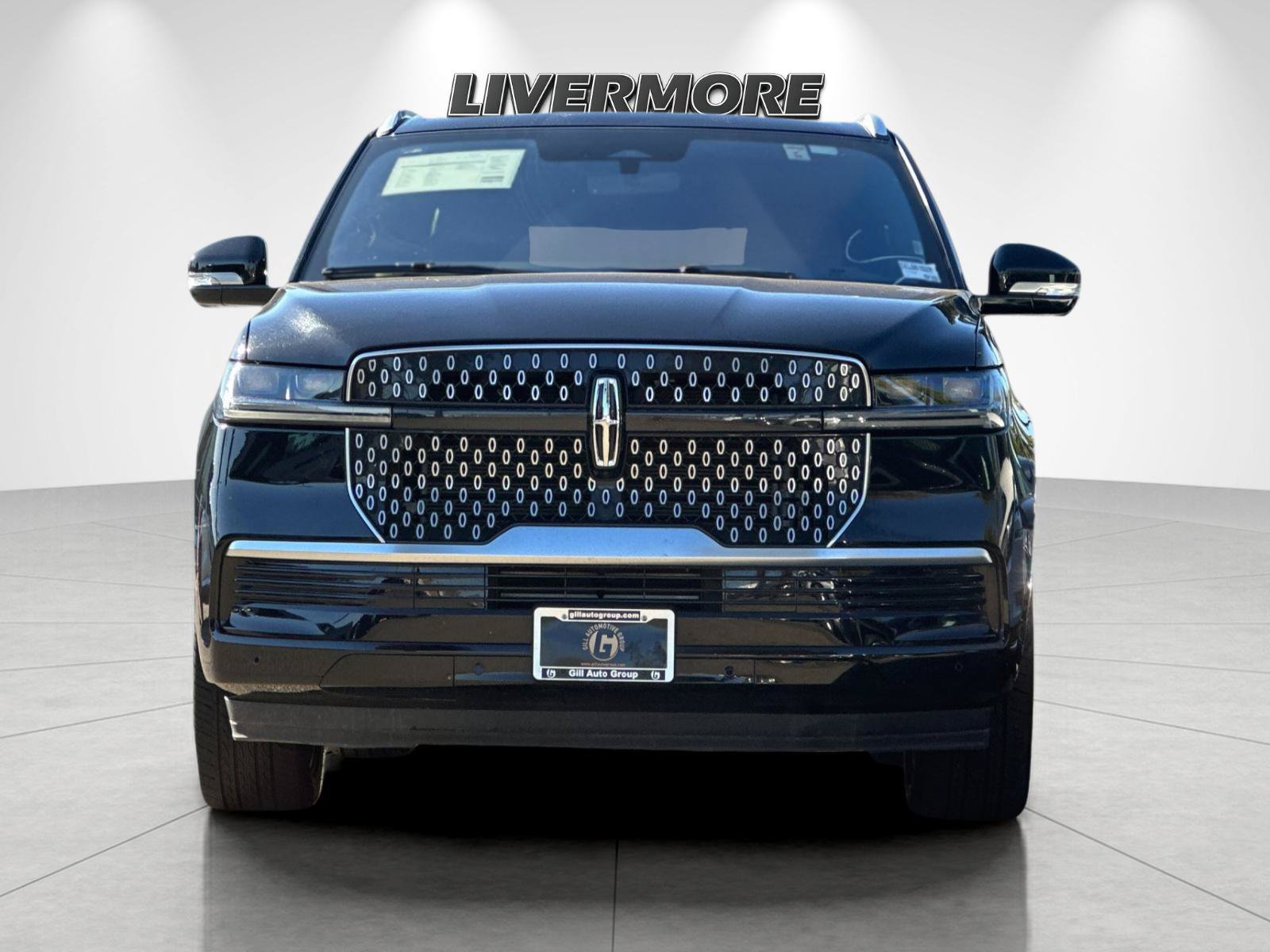 Certified 2025 Lincoln Navigator Reserve AWD/4WD image 8