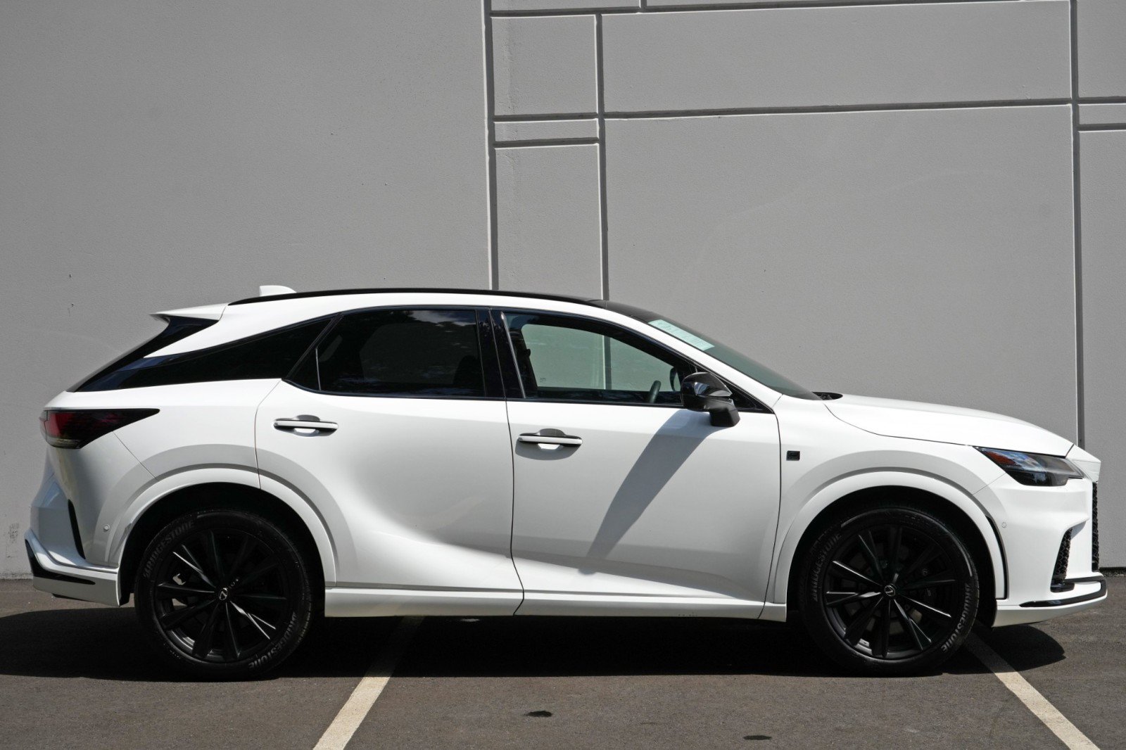 Used 2024 Lexus RX 500h F Sport w/ Convenience Package AWD/4WD image 54