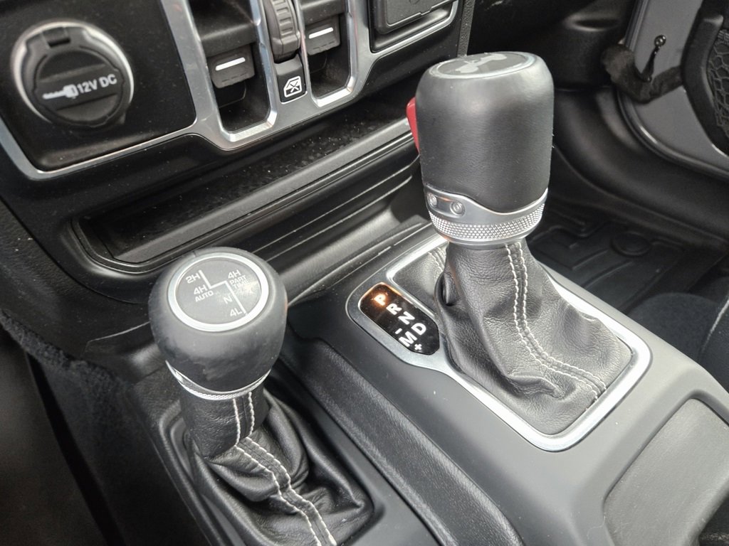 Used 2021 Jeep Wrangler Unlimited Sahara w/ Cold Weather Group image 25