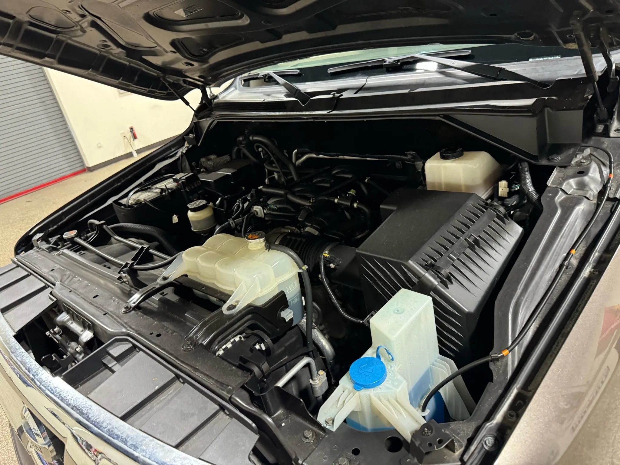 Used 2018 Nissan NV 3500 SL image 57