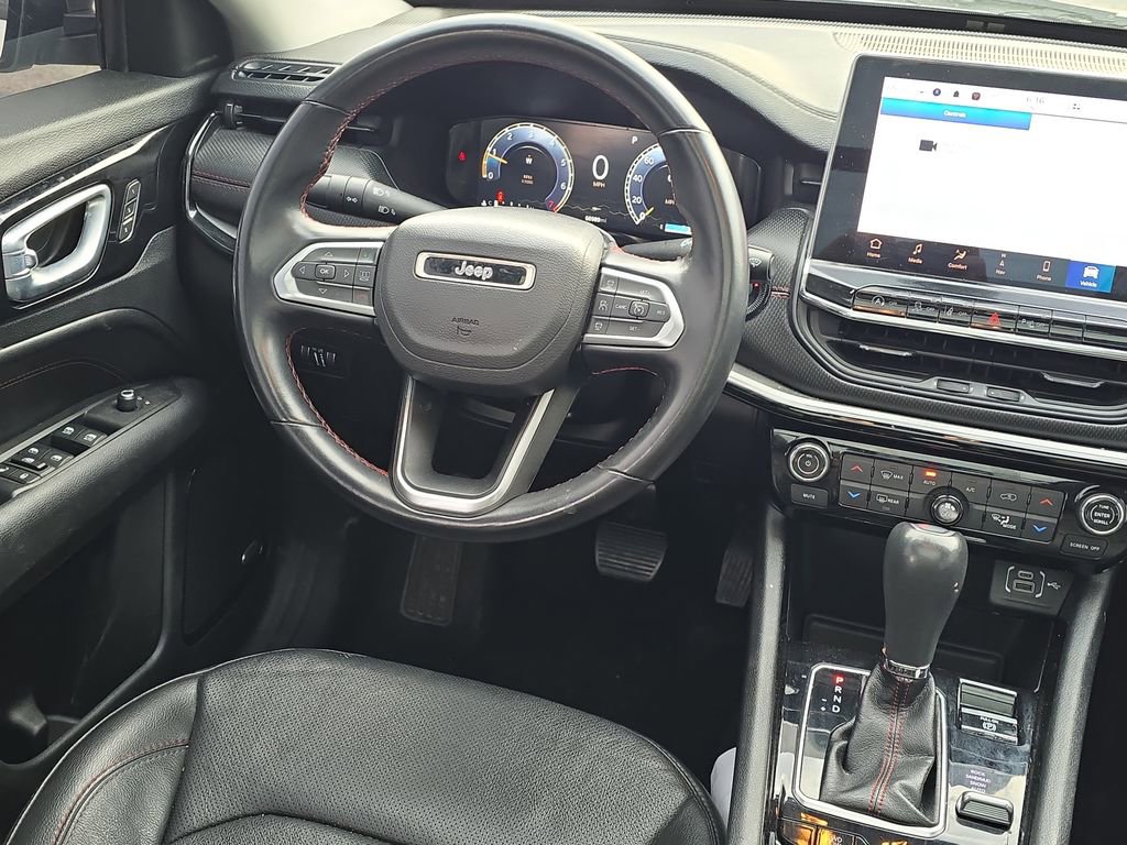 Used 2022 Jeep Compass Trailhawk w/ Trailhawk Elite Group AWD/4WD image 14
