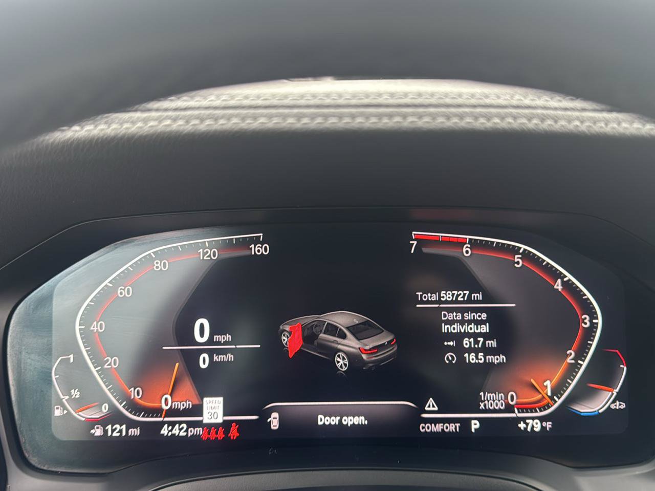 Used 2019 BMW 330i xDrive Sedan w/ M Sport Package AWD/4WD image 25