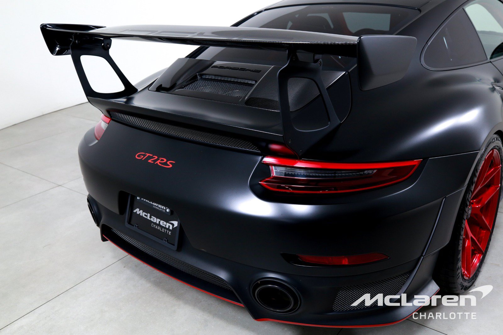 Used 2018 Porsche 911 GT2 RS RWD image 32