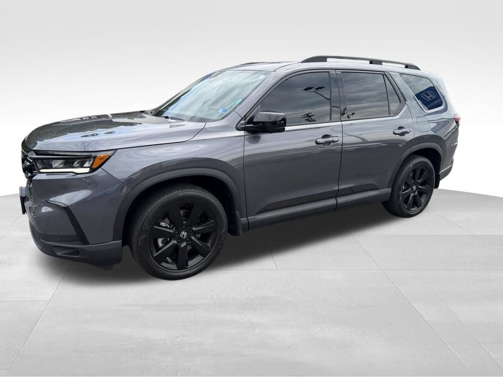 Used 2025 Honda Pilot Black Edition image 34
