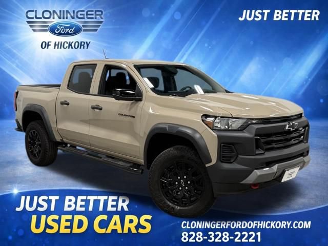 Used 2023 Chevrolet Colorado Trail Boss w/ Technology Package image 1