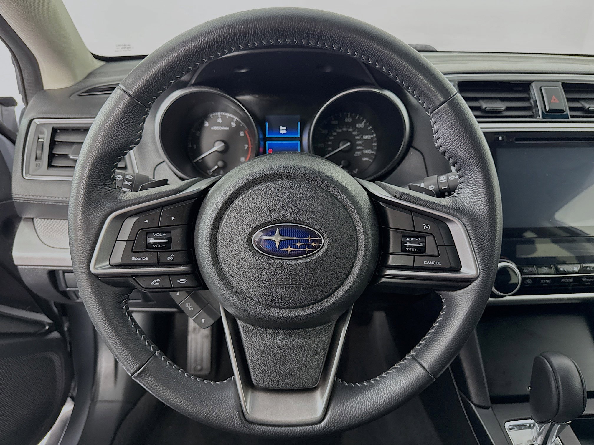 Used 2018 Subaru Outback 2.5i Premium image 11