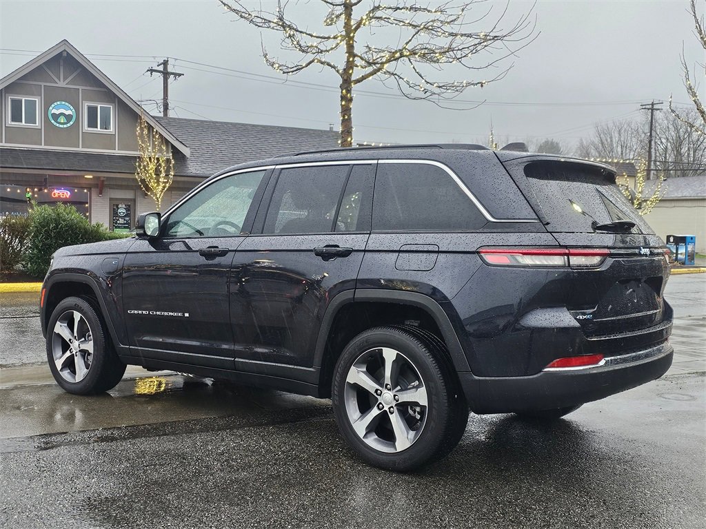 Used 2024 Jeep Grand Cherokee Limited 4xe image 7