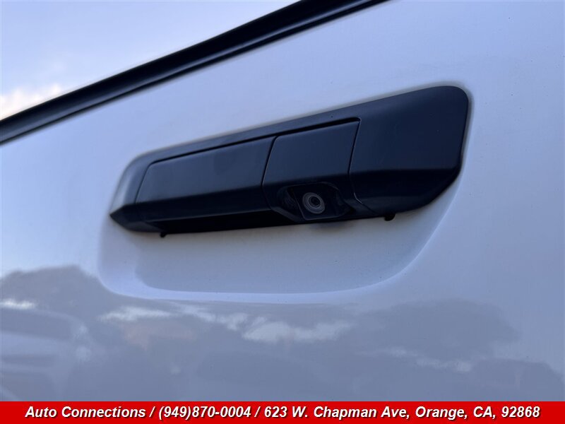 Used 2013 Toyota Tacoma PreRunner w/ SR5 Pkg RWD image 24
