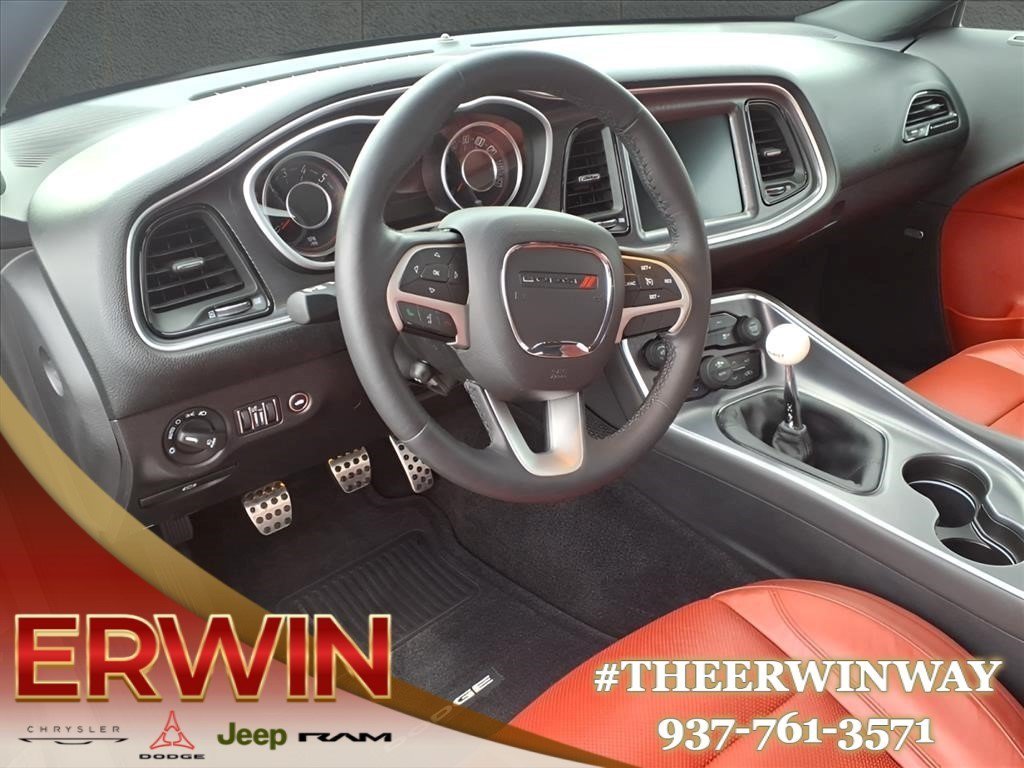Used 2015 Dodge Challenger R/T Plus RWD image 14
