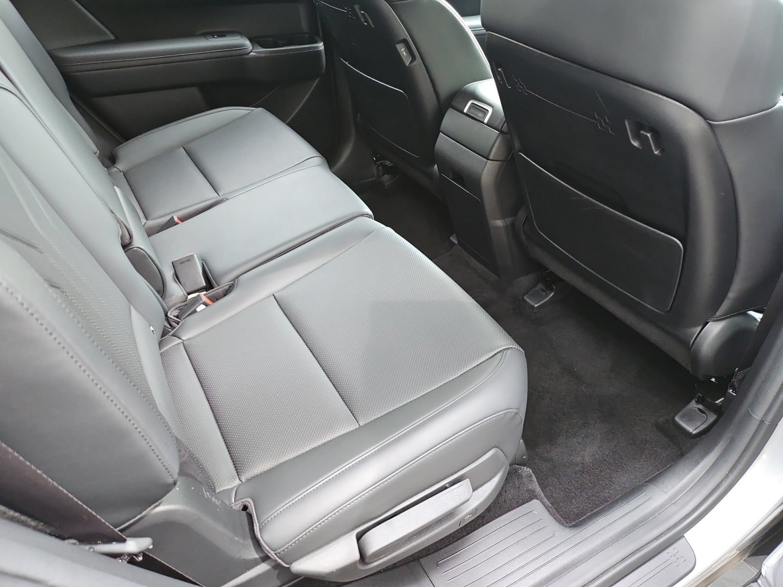 Used 2026 Hyundai Santa Fe SEL FWD image 32