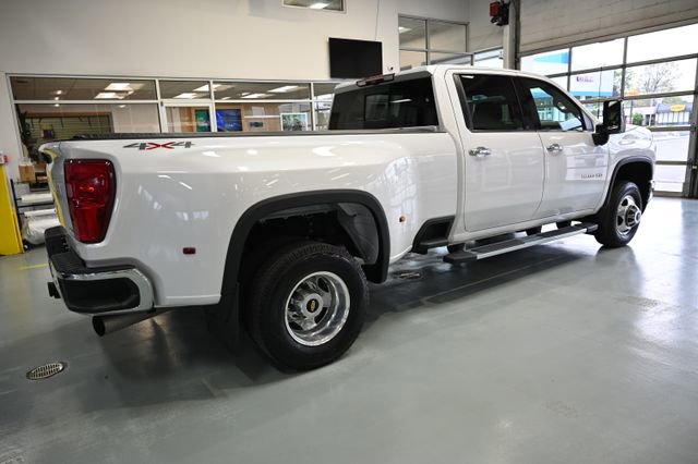 Used 2021 Chevrolet Silverado 3500 LTZ w/ LTZ Plus Package AWD/4WD image 5