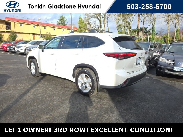 Used 2021 Toyota Highlander LE image 7