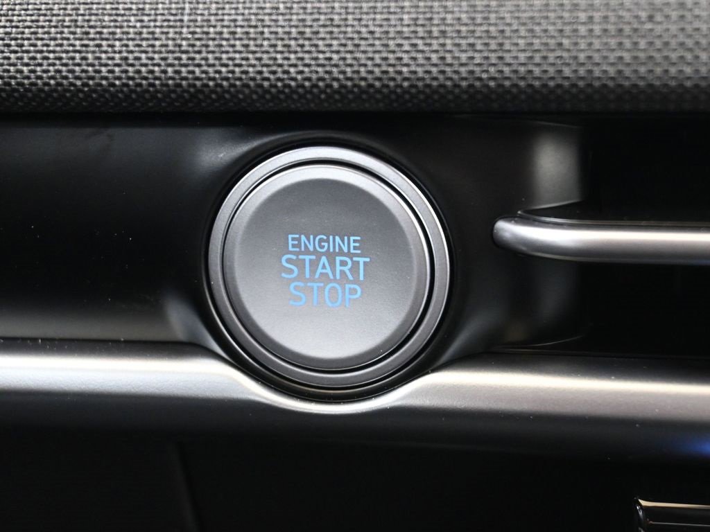 New 2026 Hyundai Tucson Limited image 32