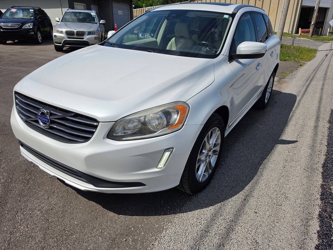 Used 2015 Volvo XC60 T5 AWD/4WD image 20