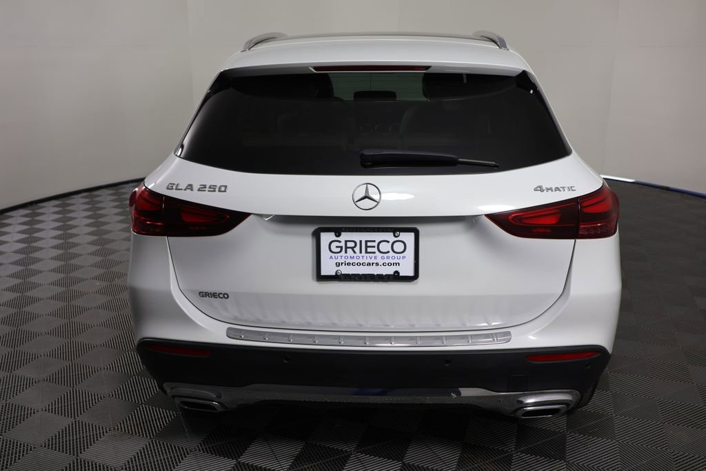 Used 2024 Mercedes-Benz GLA 250 4MATIC w/ Winter Heating Package image 8