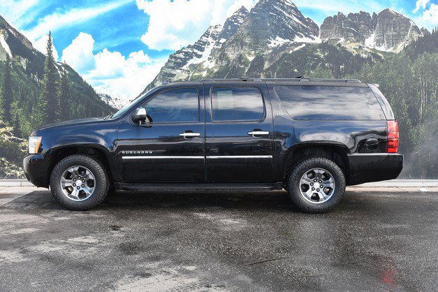Used 2013 Chevrolet Suburban LTZ image 7