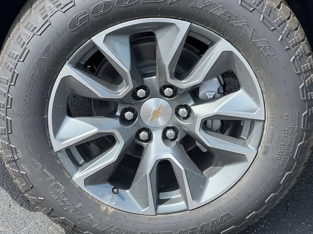New 2026 Chevrolet Silverado 1500 LT w/ Z71 Off-Road Package AWD/4WD image 6
