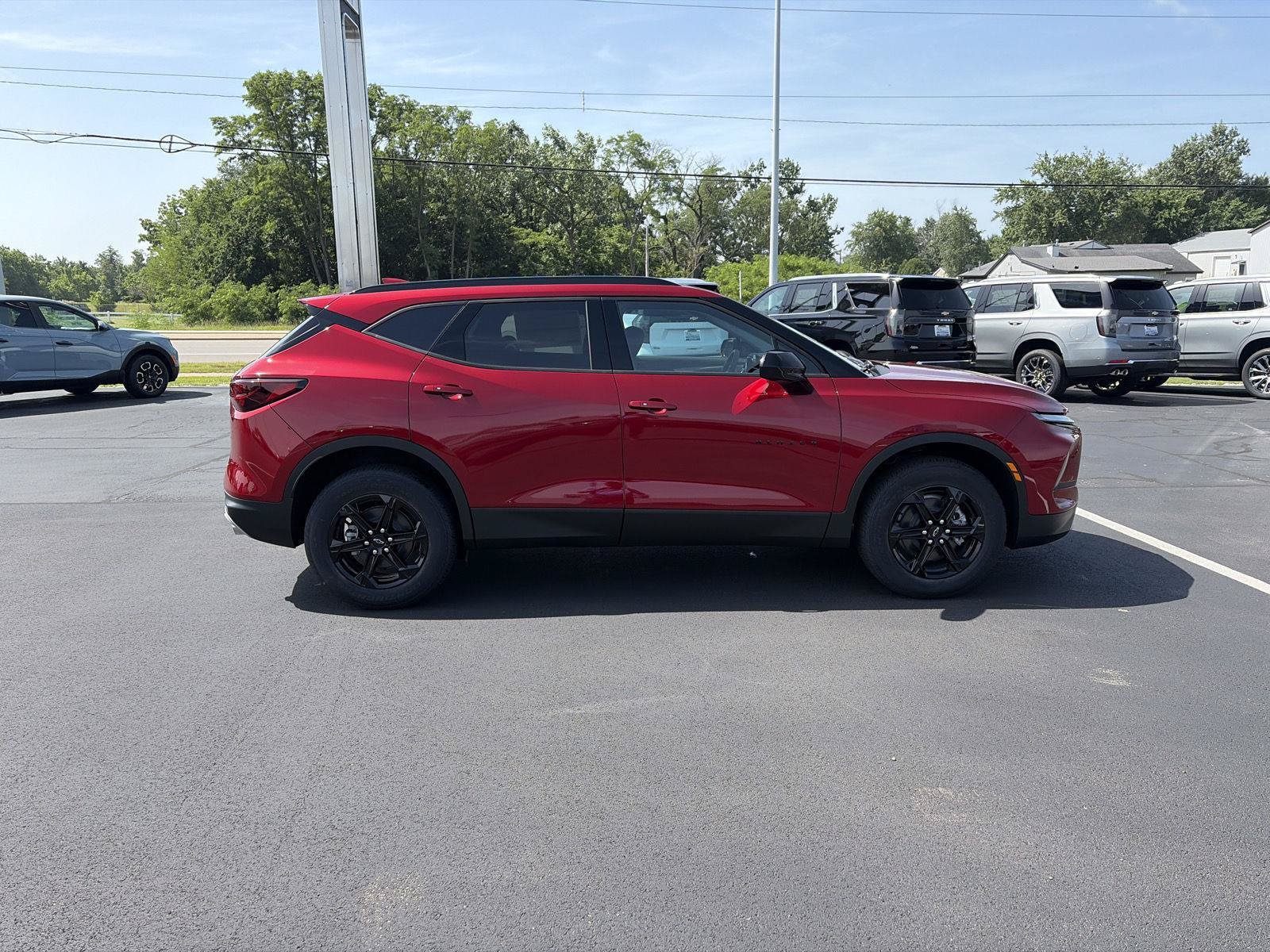 New 2026 Chevrolet Blazer LT w/ Convenience Package AWD/4WD image 2