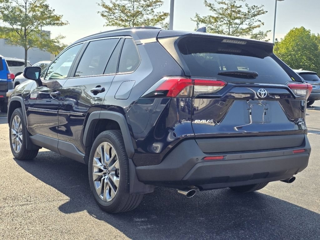 Certified 2020 Toyota RAV4 XLE Premium AWD/4WD image 5