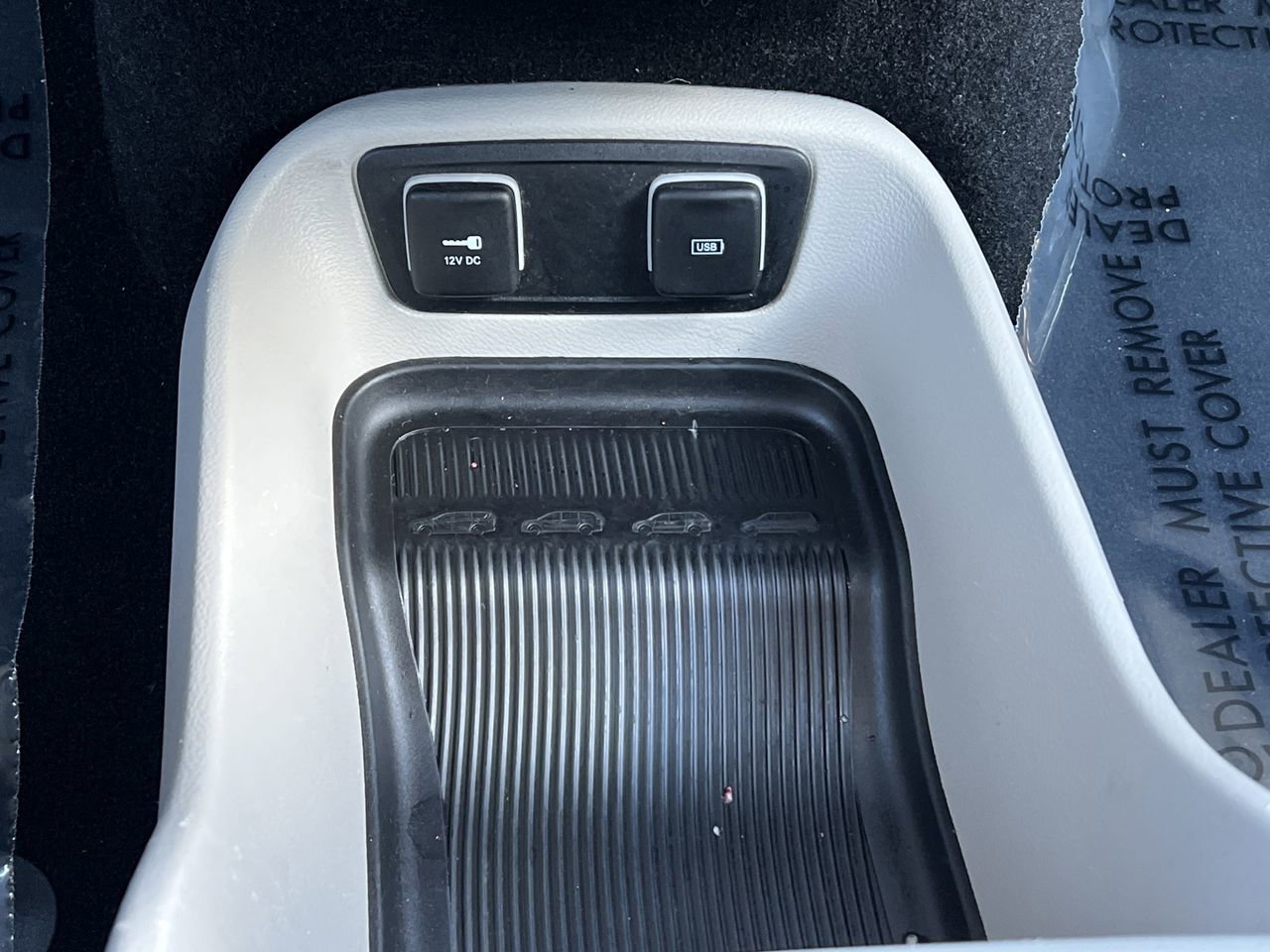 Used 2017 Chrysler Pacifica Touring image 8