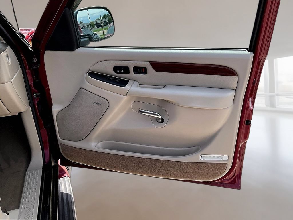 Used 2004 Cadillac Escalade EXT AWD/4WD image 29
