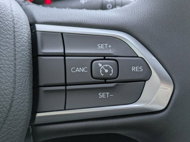 New 2026 Jeep Compass Latitude w/ Sun and Sound Group image 23