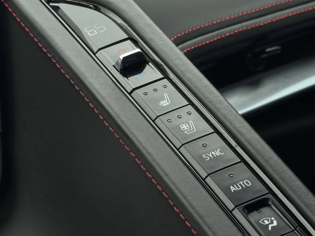 Used 2021 Chevrolet Corvette Stingray Premium Cpe w/ Z51 Performance Package RWD image 19
