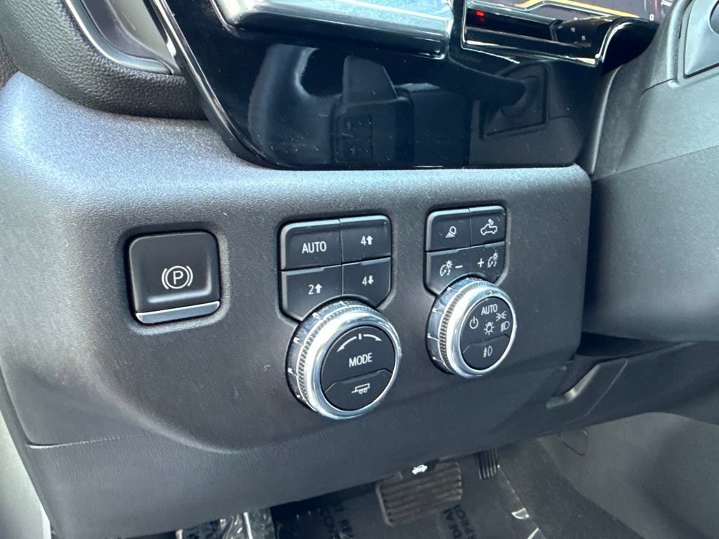 Used 2023 GMC Sierra 1500 Elevation w/ Elevation Premium Package AWD/4WD image 10