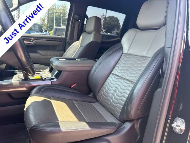 Used 2022 Chevrolet Silverado 1500 ZR2 w/ Technology Package AWD/4WD image 9