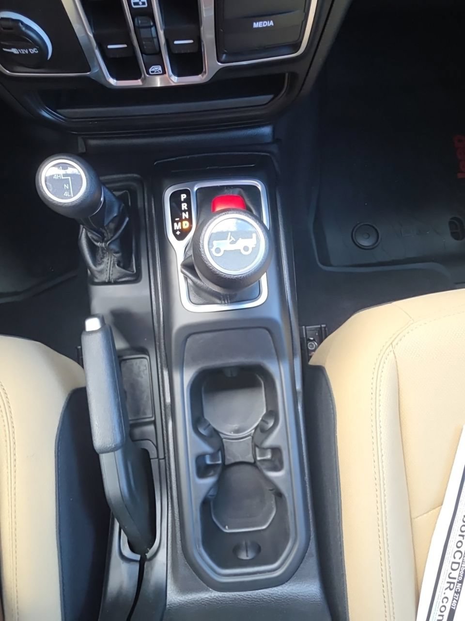 Used 2018 Jeep Wrangler Unlimited Sport S AWD/4WD image 23