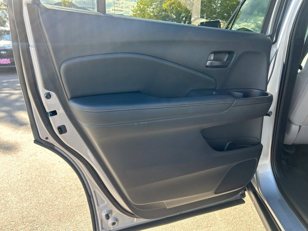 Used 2025 Honda Passport EX-L image 19