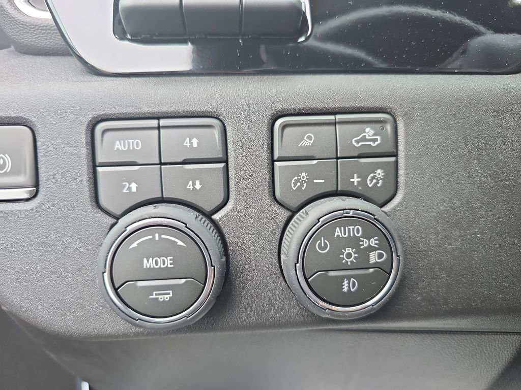 New 2026 Chevrolet Silverado 1500 LTZ w/ Technology Package image 24