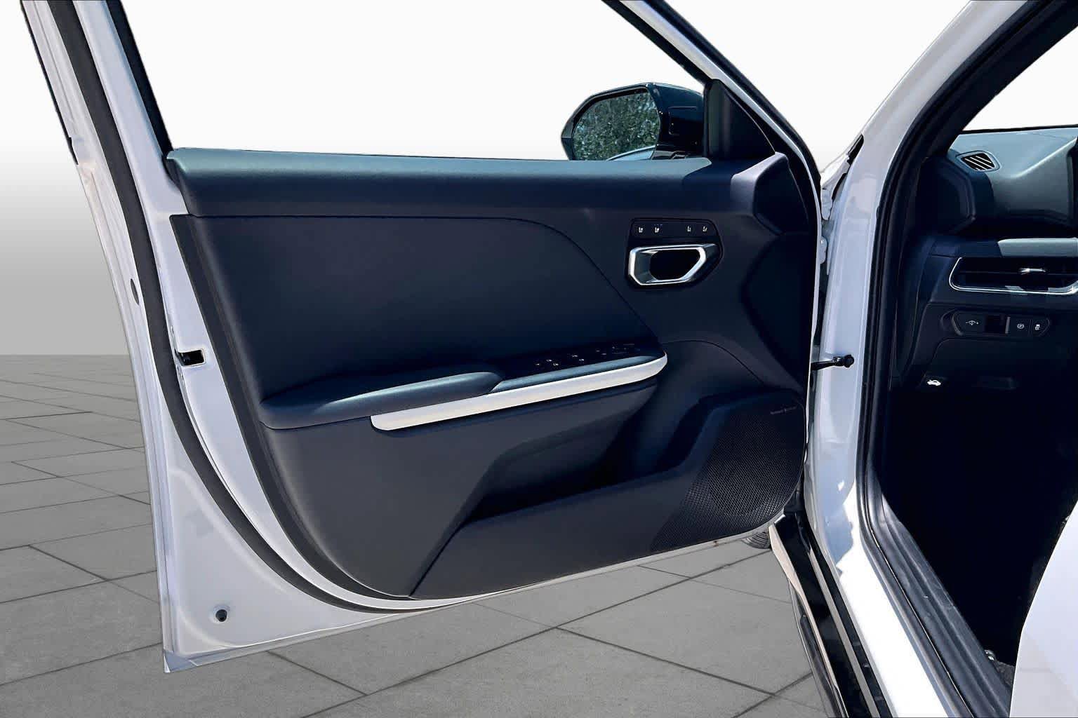 Certified 2025 Kia K4 GT-Line w/ GT-Line Premium Package FWD image 21