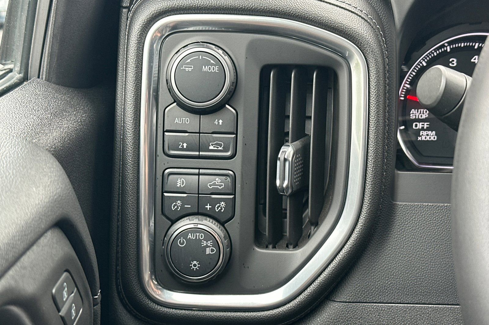 Used 2020 Chevrolet Silverado 1500 RST w/ All-Star Edition AWD/4WD image 31