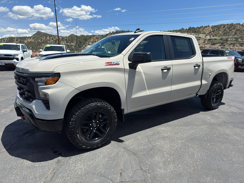 New 2026 Chevrolet Silverado 1500 Custom Trail Boss AWD/4WD image 3